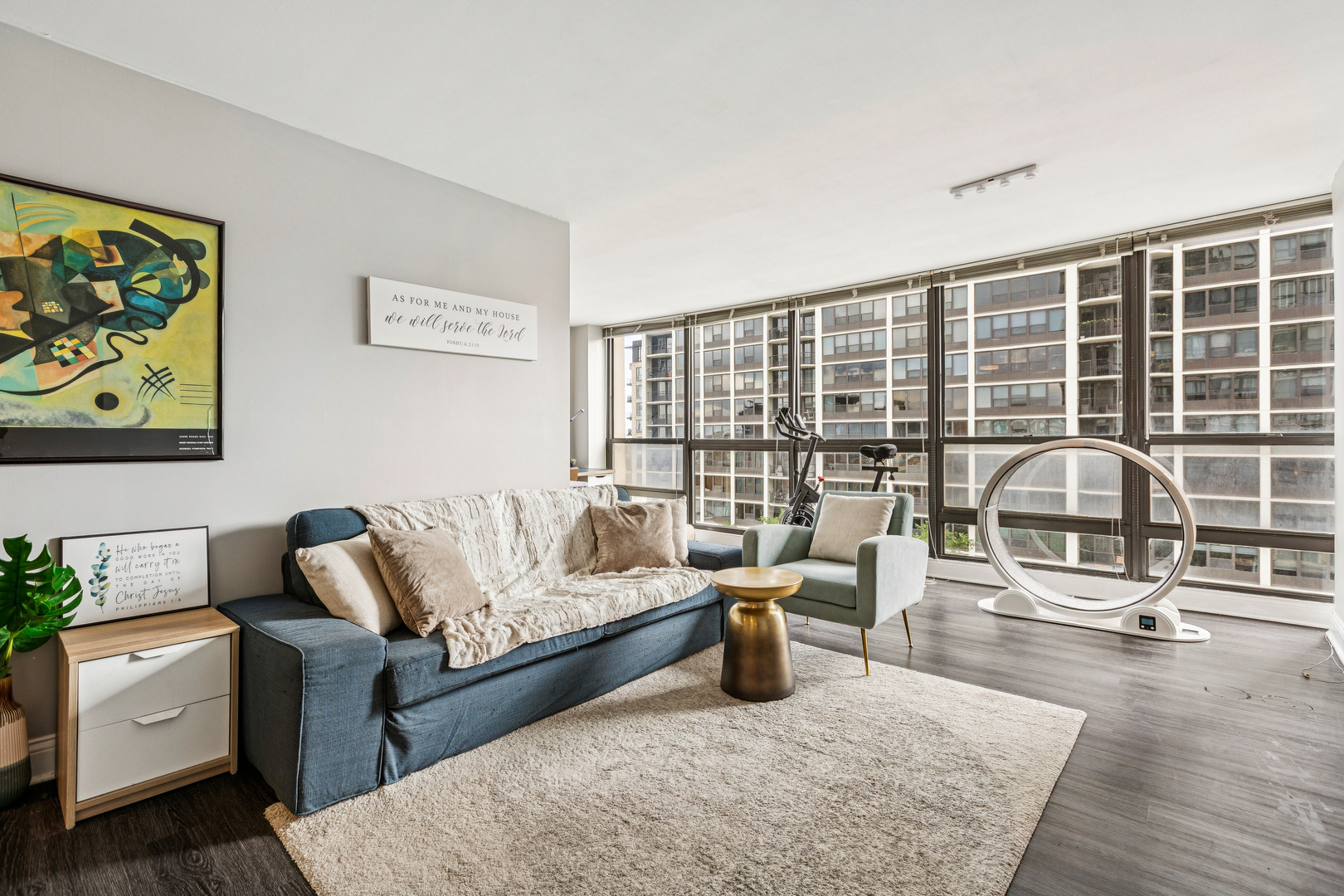 1540 N La Salle Drive Unit: 603