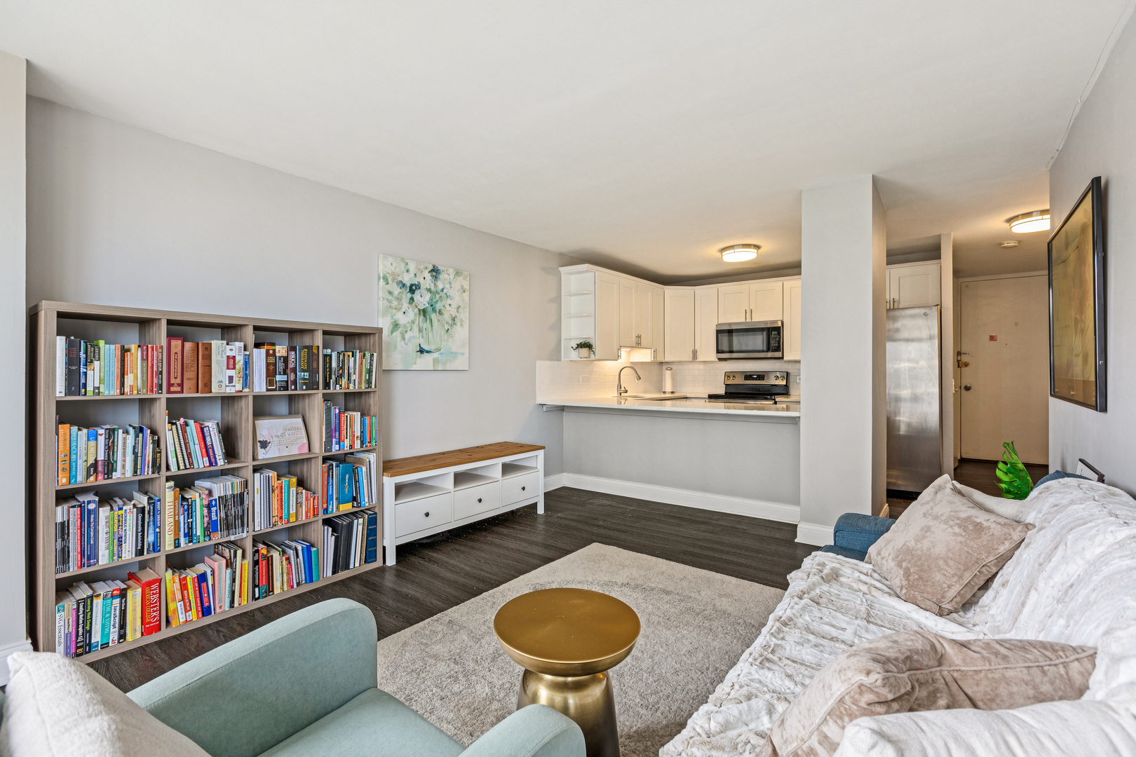 1540 N La Salle Drive Unit: 603