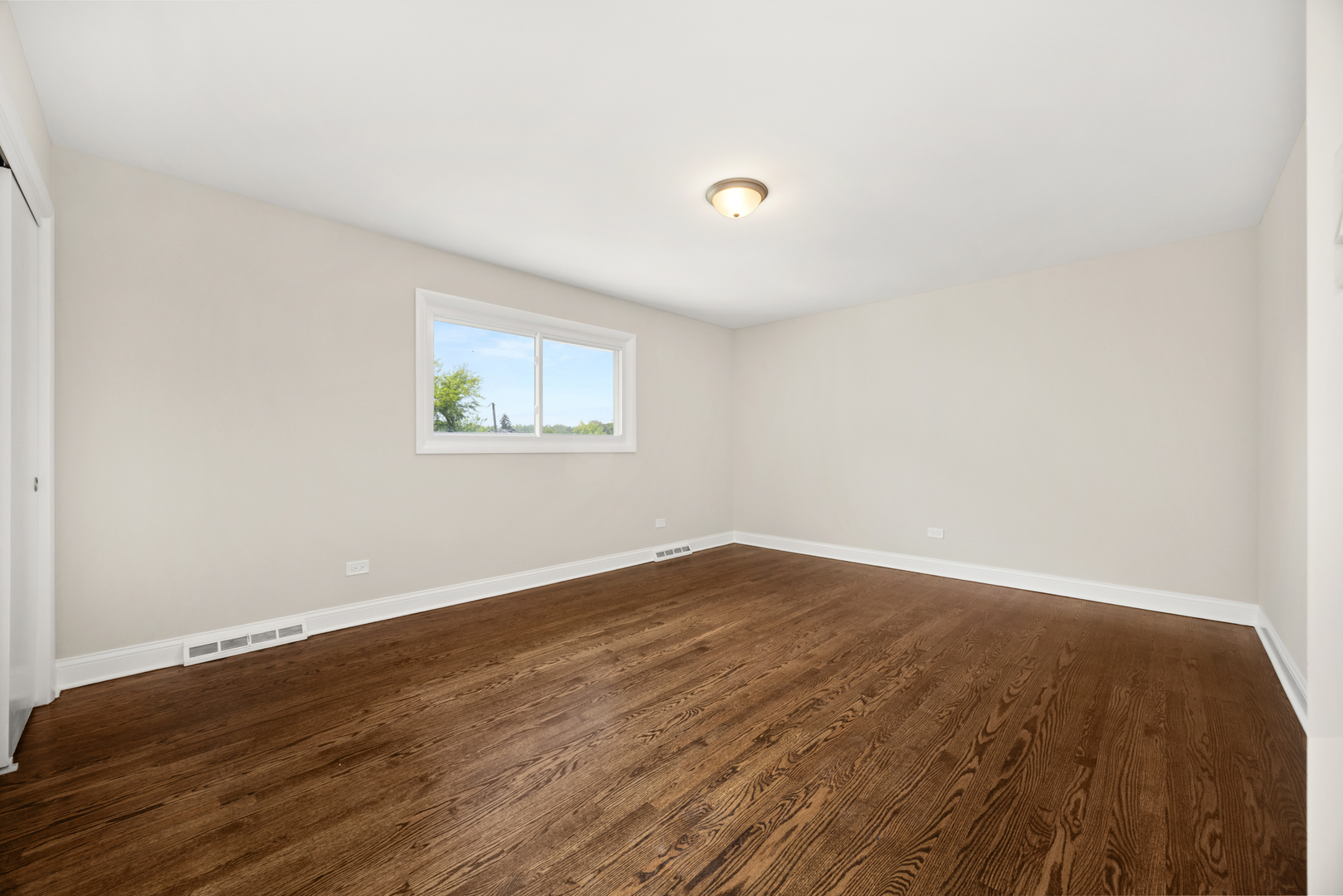 1153 E 171st Court