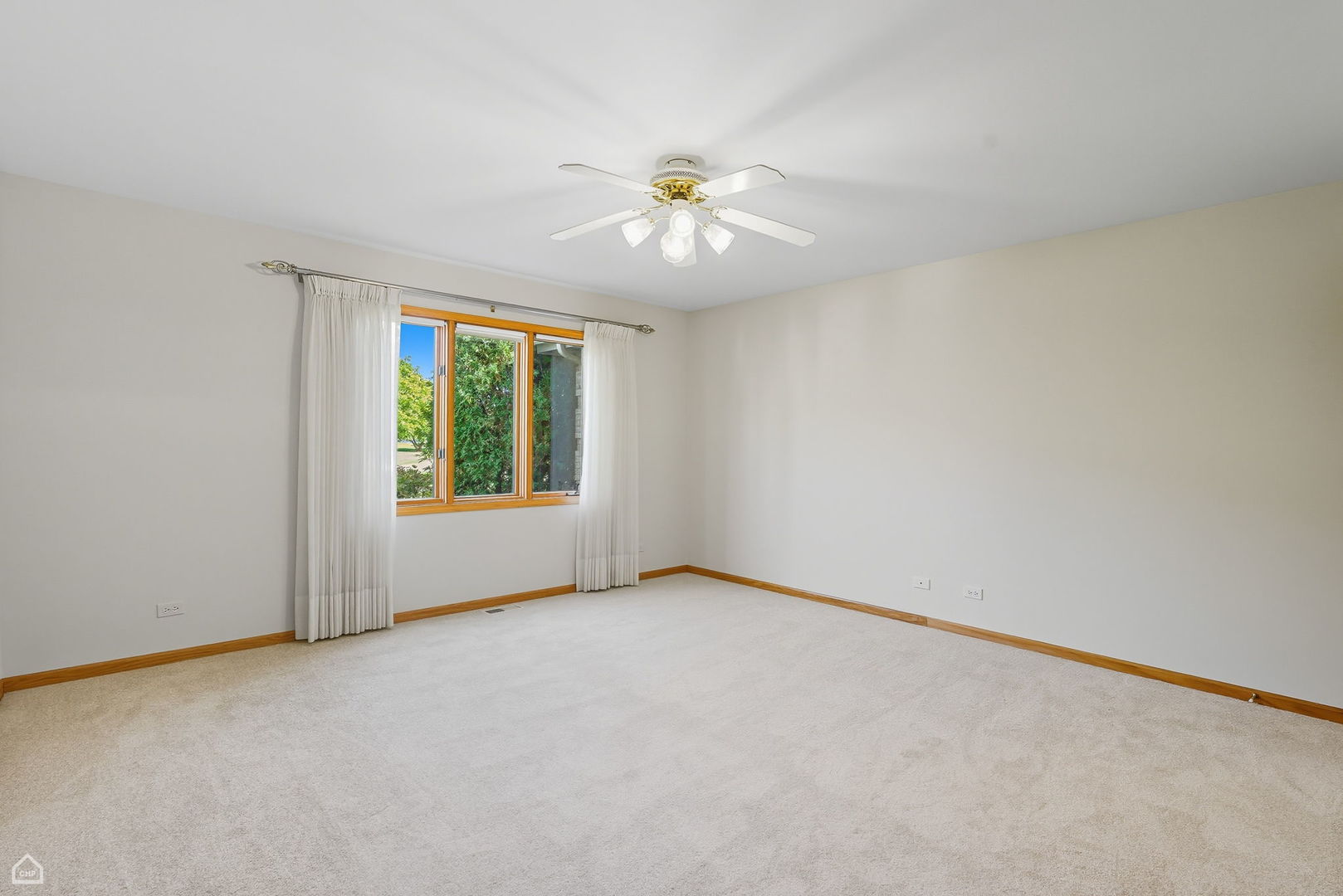 7625 Loch Glen Drive