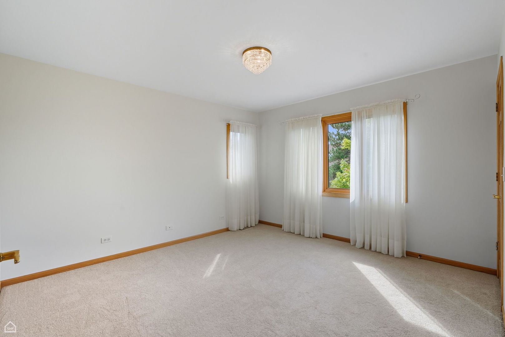 7625 Loch Glen Drive