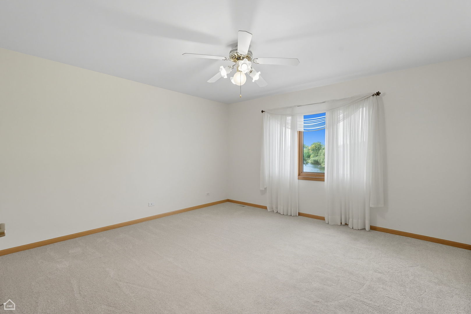 7625 Loch Glen Drive