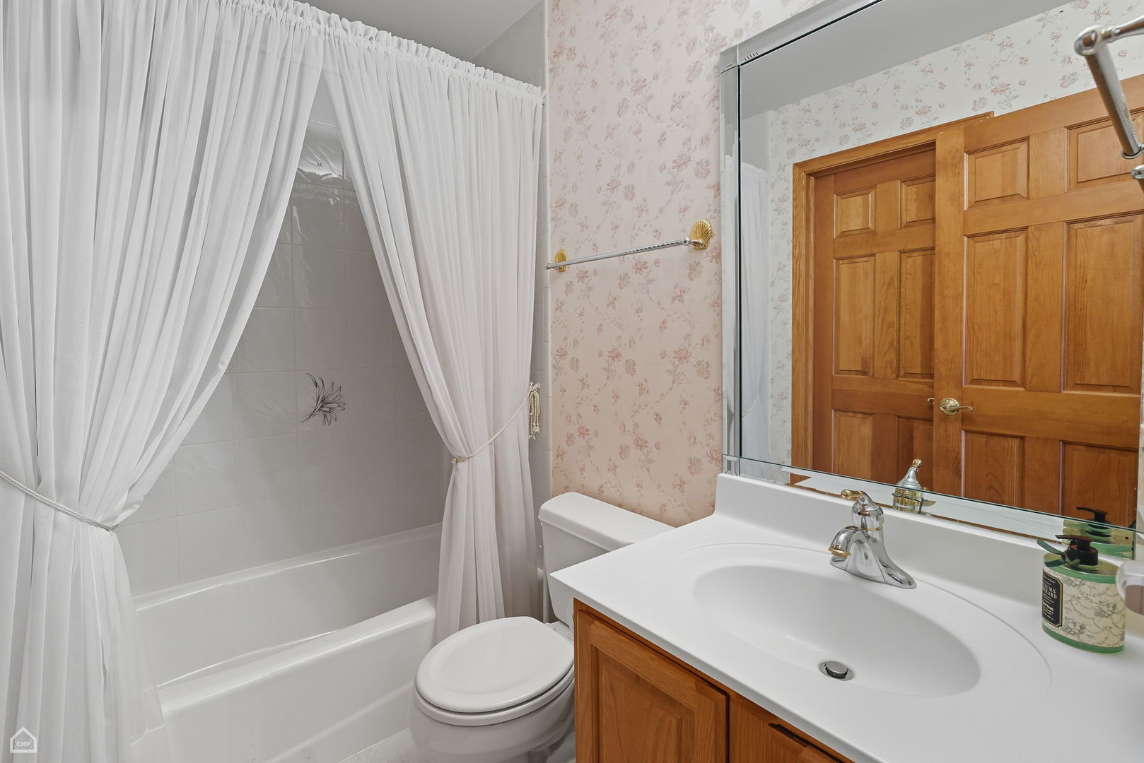 7625 Loch Glen Drive