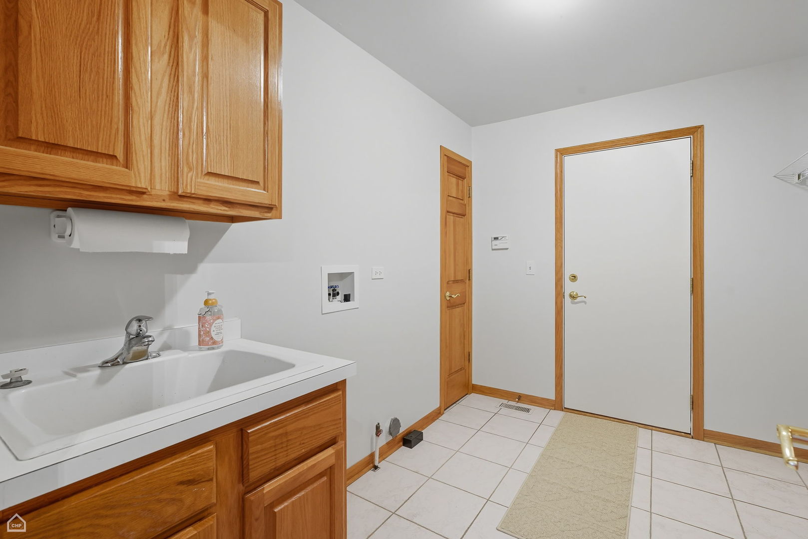 7625 Loch Glen Drive