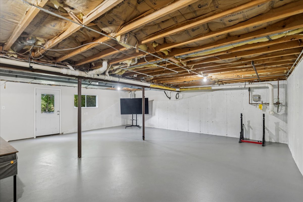 32956 N Ashley Drive