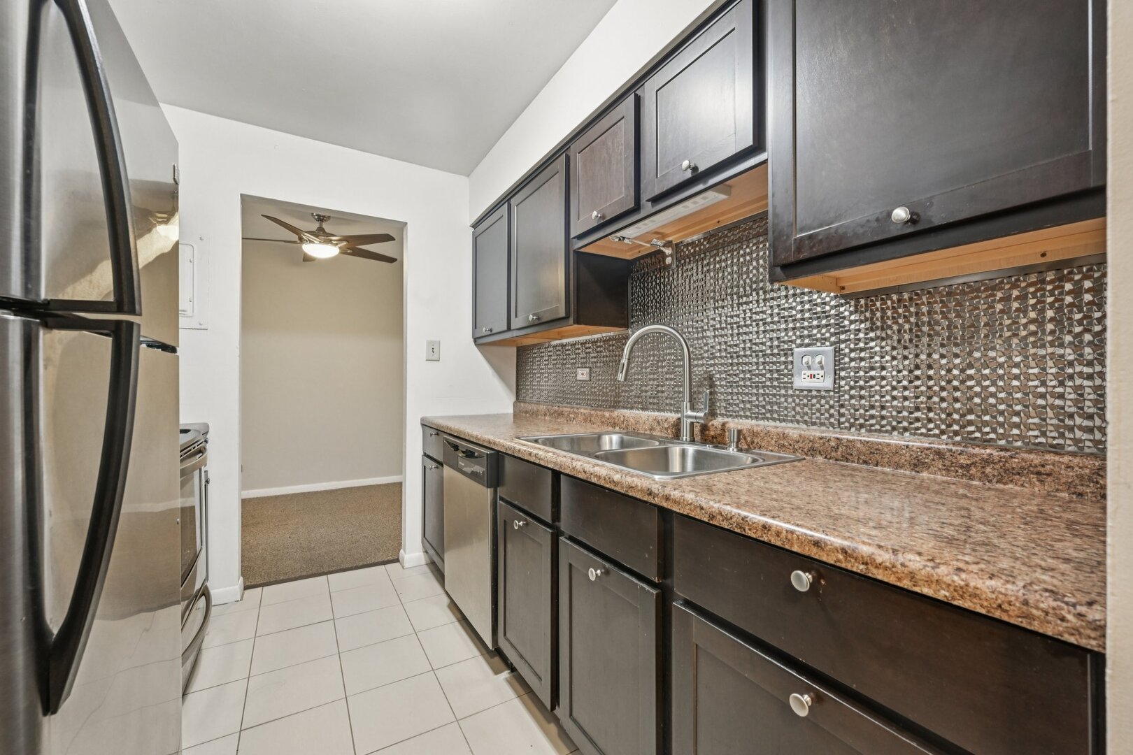 433 S Lombard Avenue Unit: 33