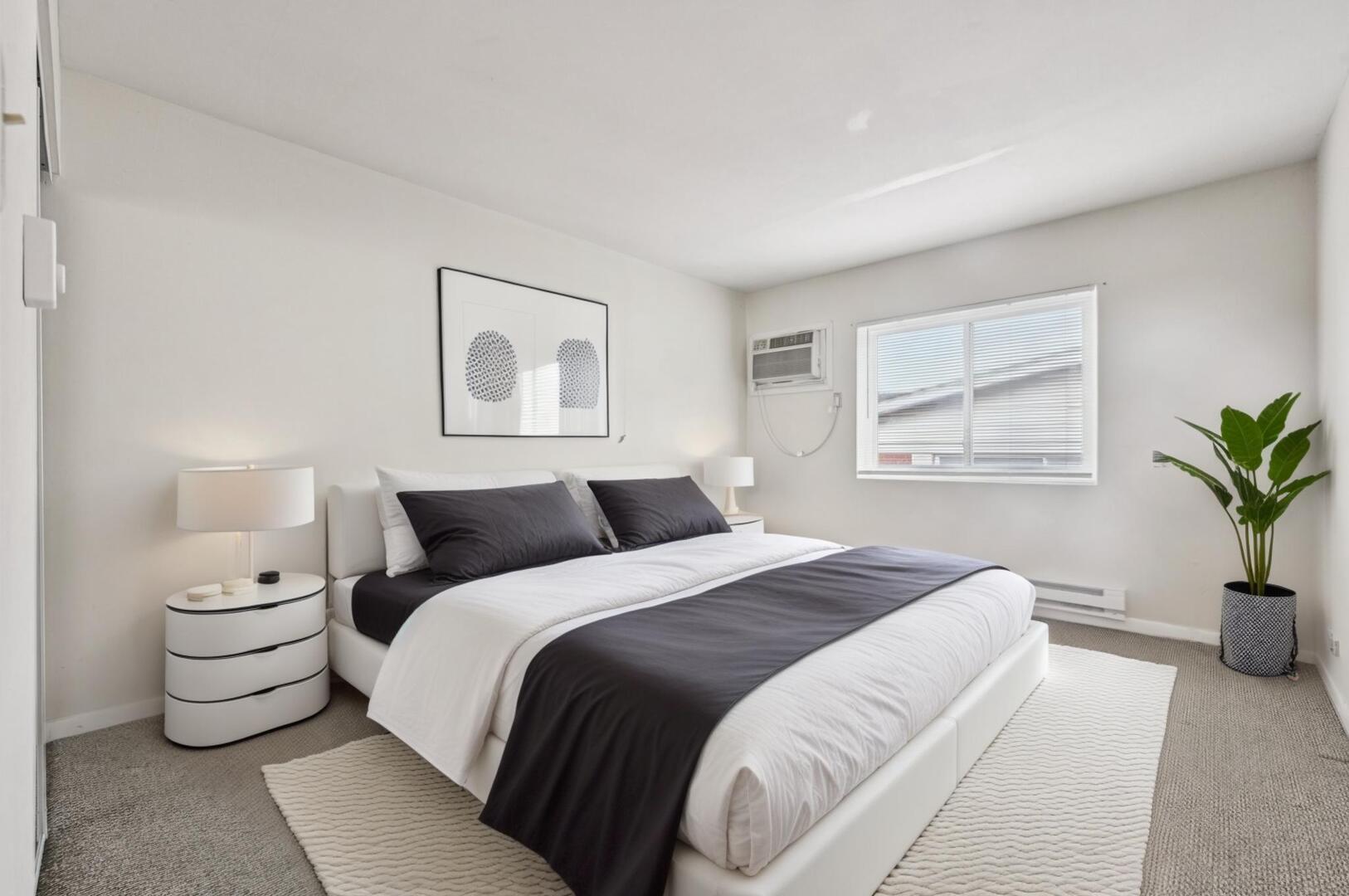 433 S Lombard Avenue Unit: 33