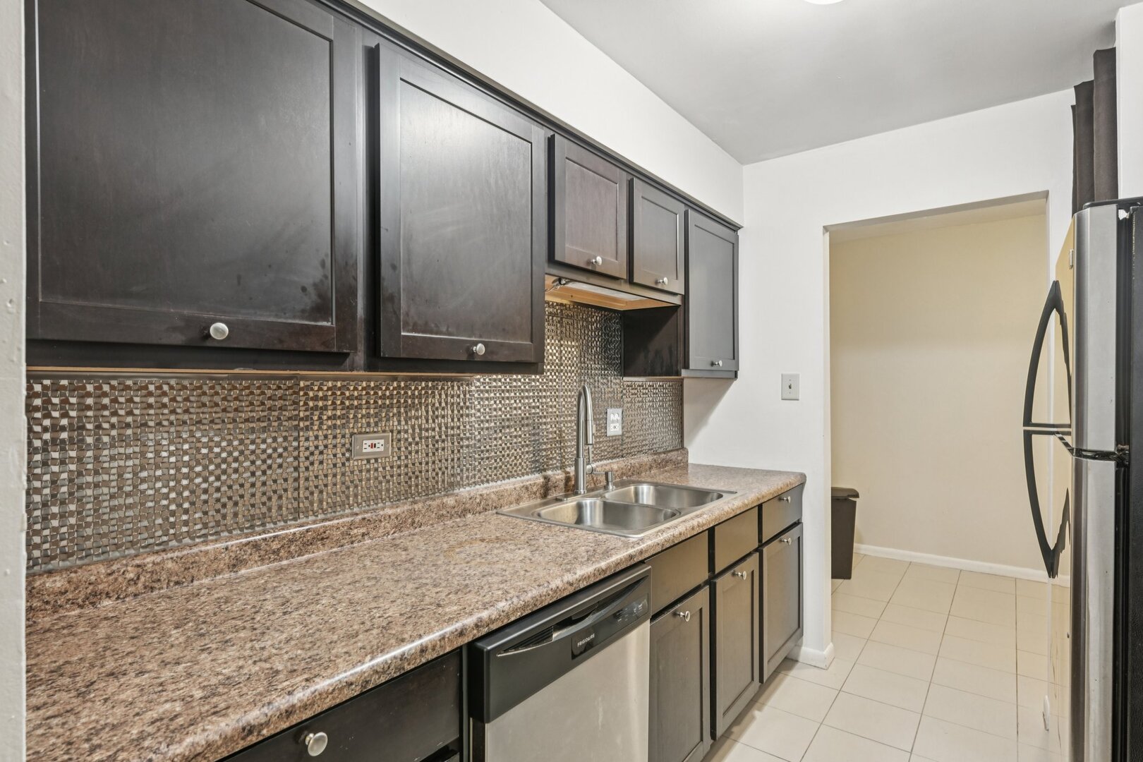 433 S Lombard Avenue Unit: 33