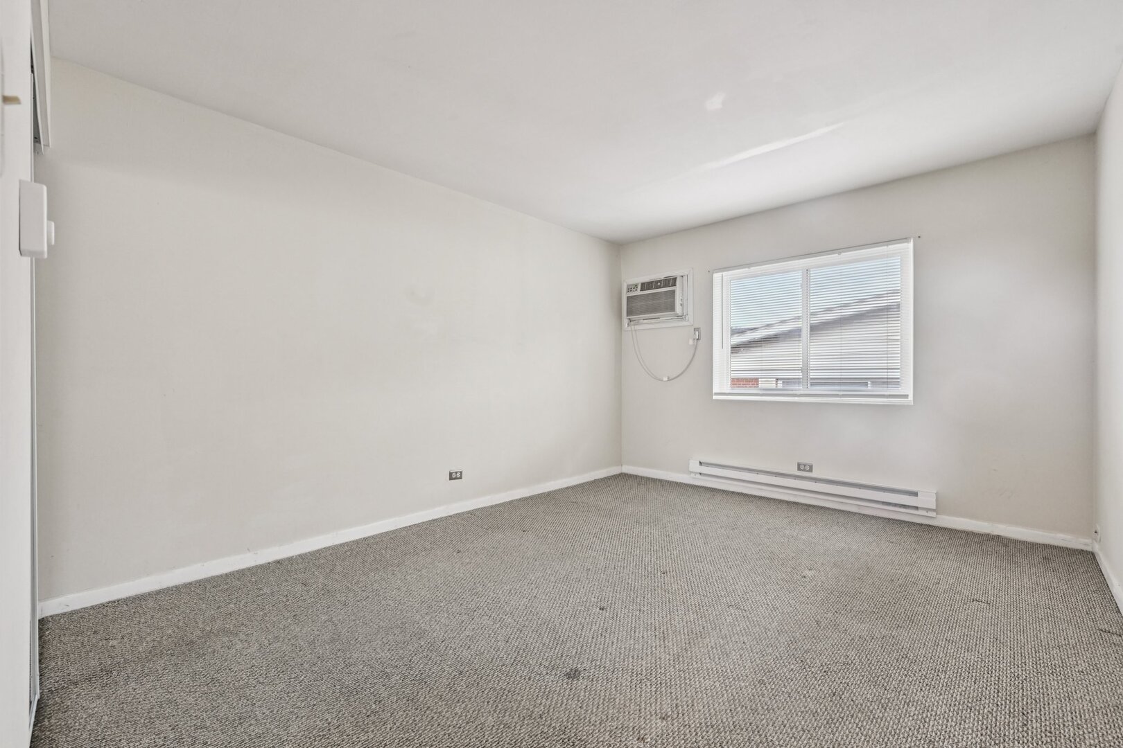 433 S Lombard Avenue Unit: 33