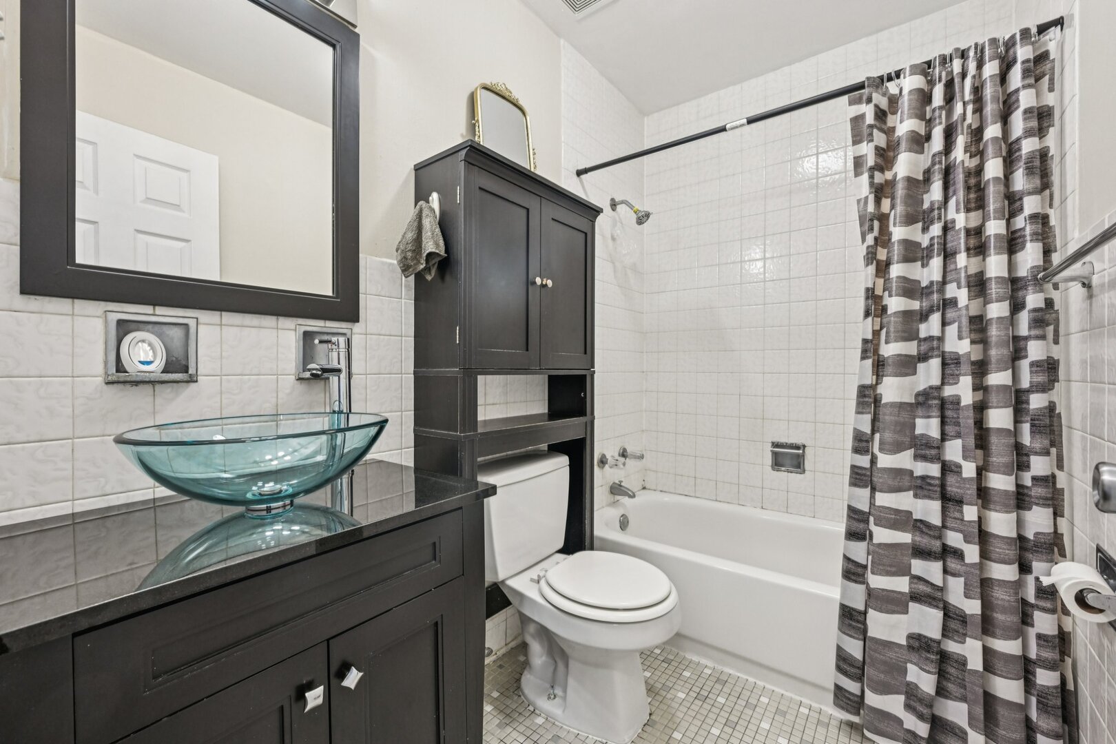 433 S Lombard Avenue Unit: 33