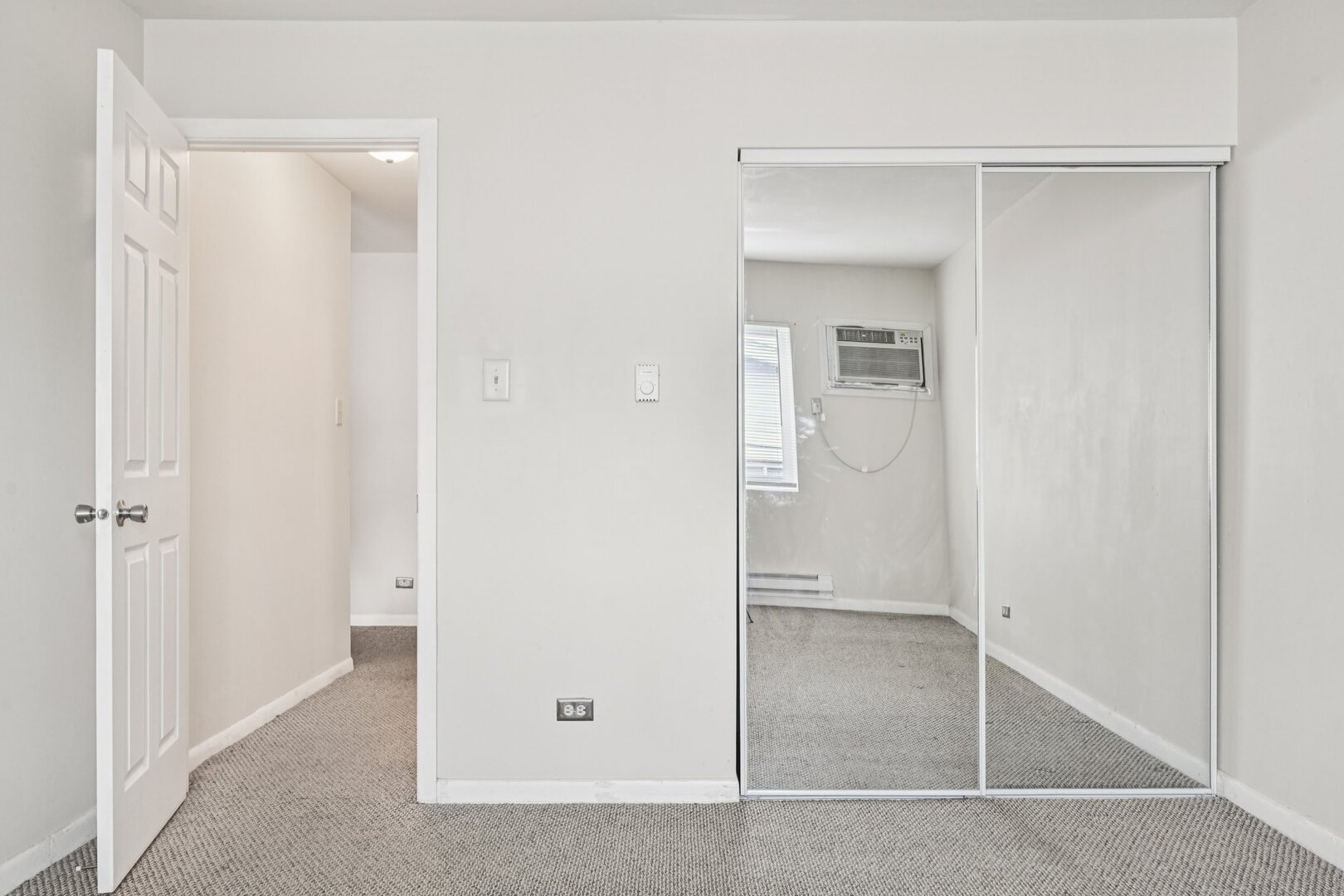 433 S Lombard Avenue Unit: 33
