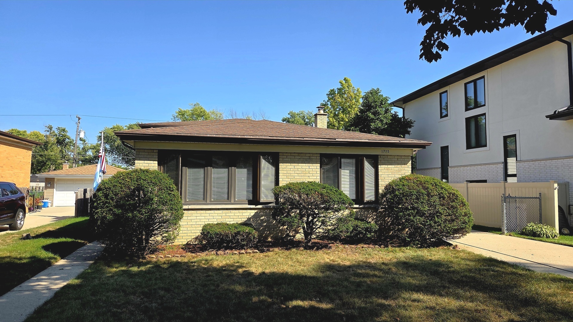 1725 Sycamore Street