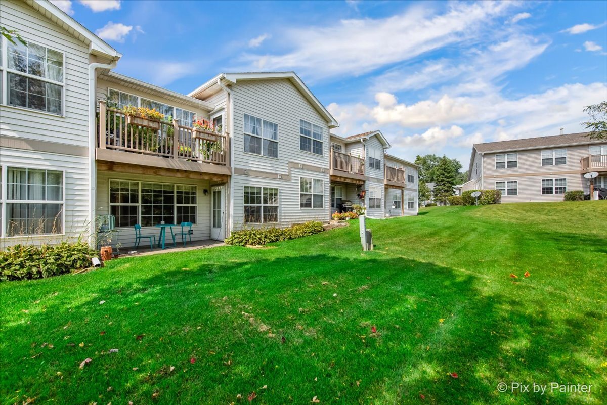 1316 N Red Oak Circle Unit: 2