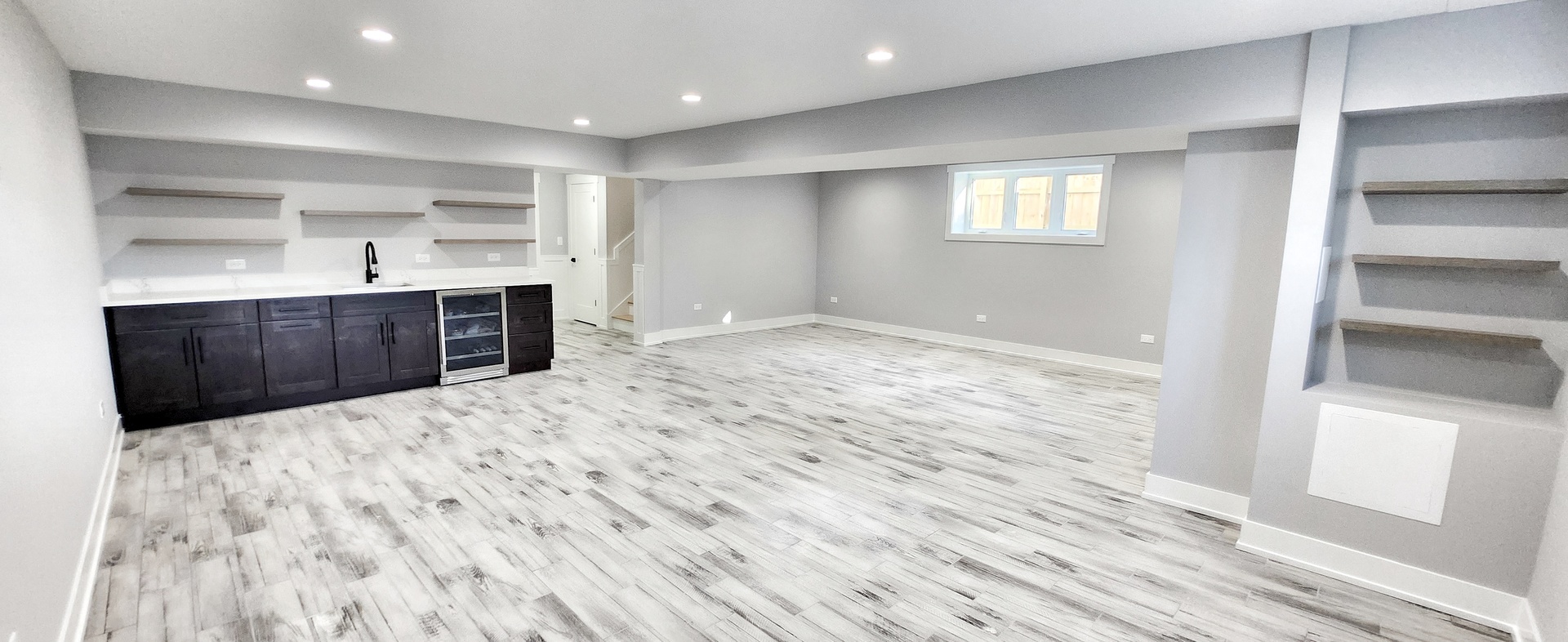 5605 N Overhill Avenue