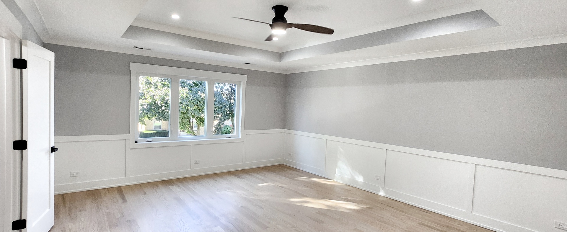 5605 N Overhill Avenue