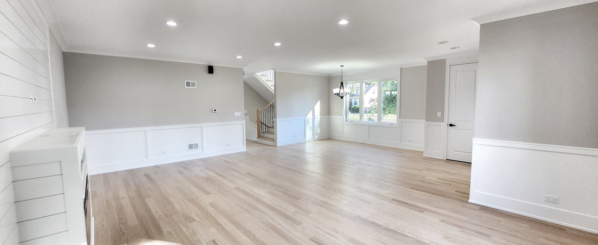 5605 N Overhill Avenue