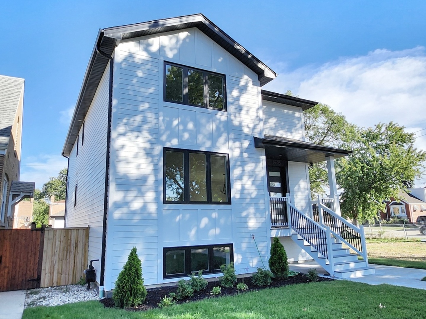 5605 N Overhill Avenue