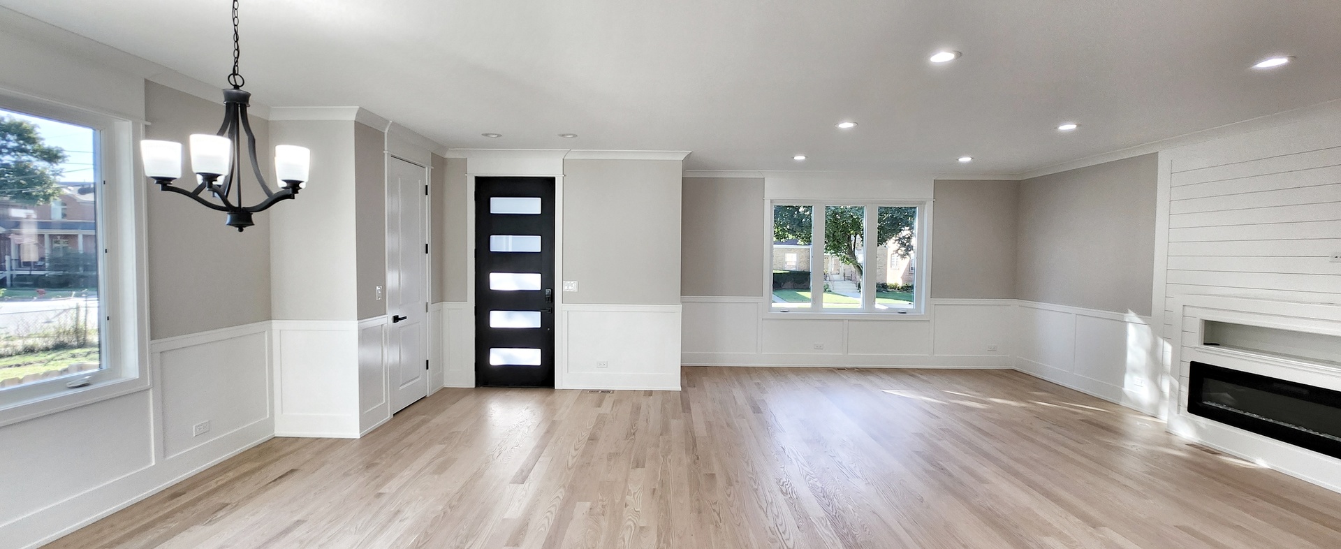 5605 N Overhill Avenue