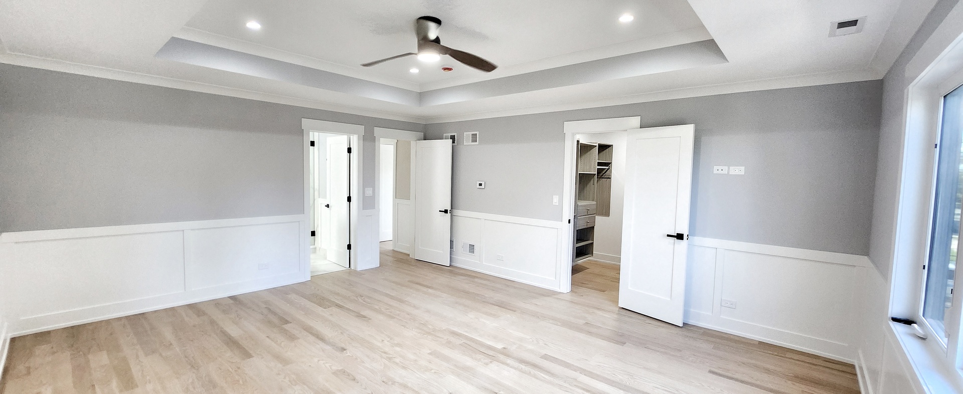 5605 N Overhill Avenue