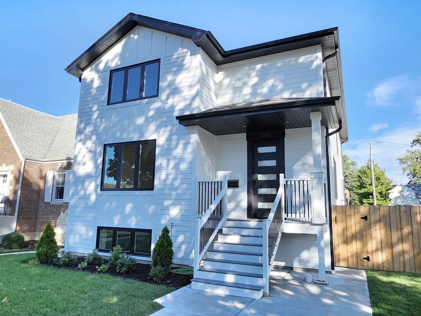 5605 N Overhill Avenue