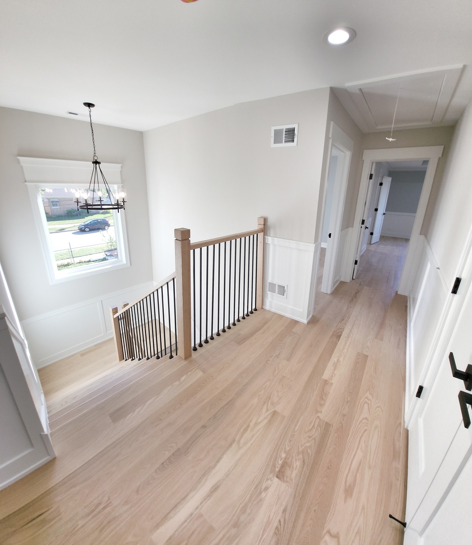 5605 N Overhill Avenue