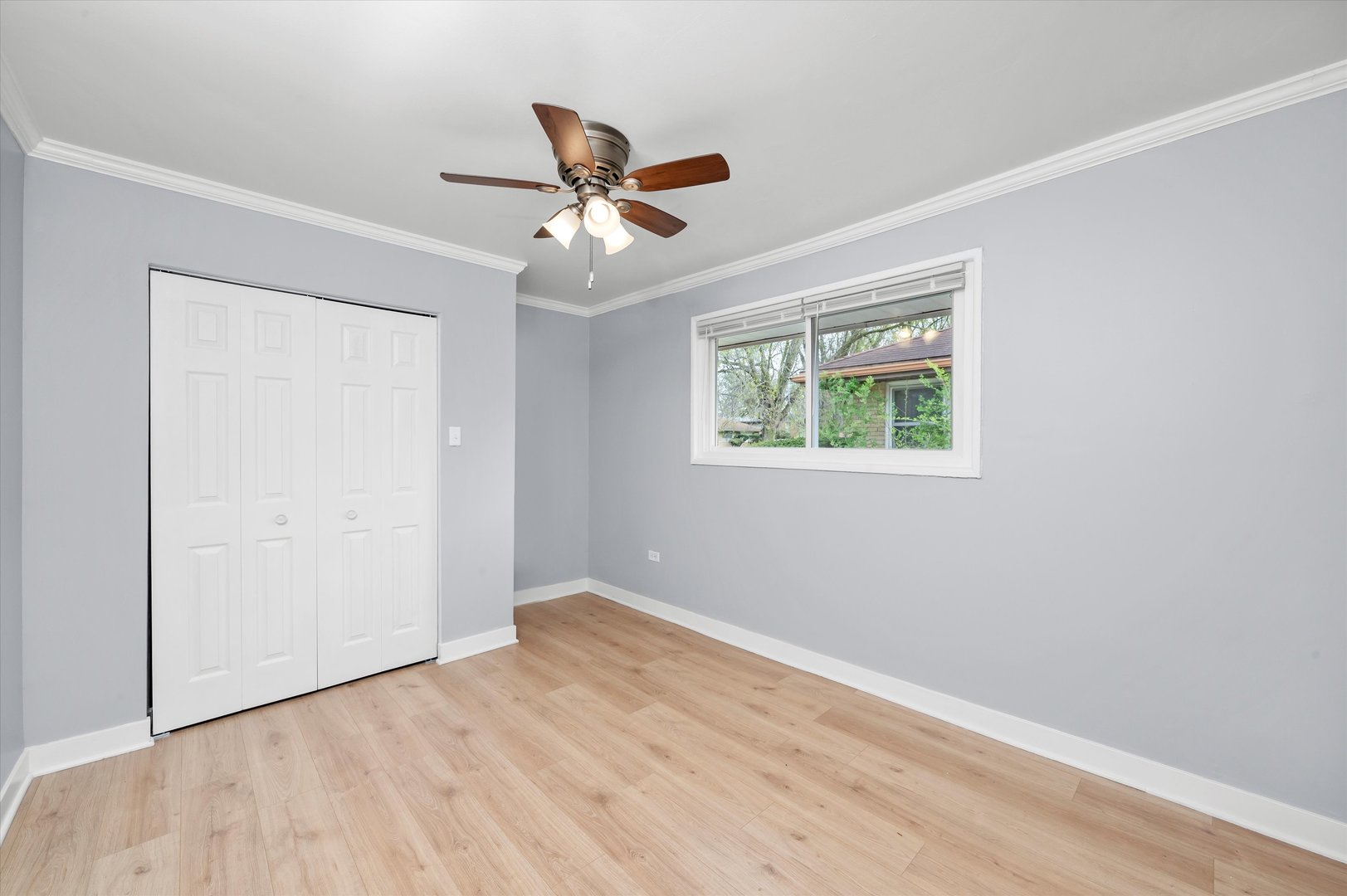 14728 Kenwood Avenue