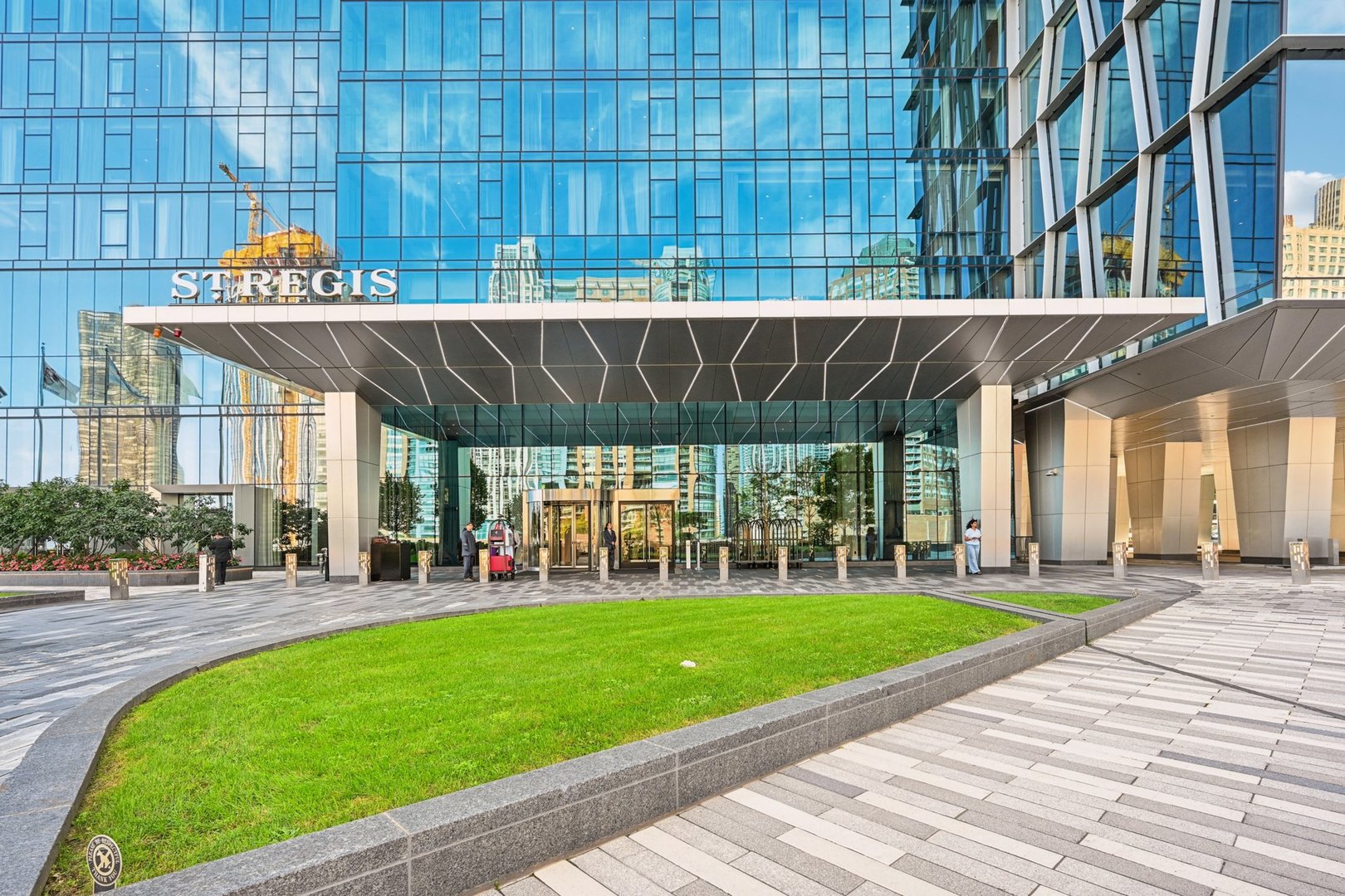 363 E Wacker Drive Unit: 2204