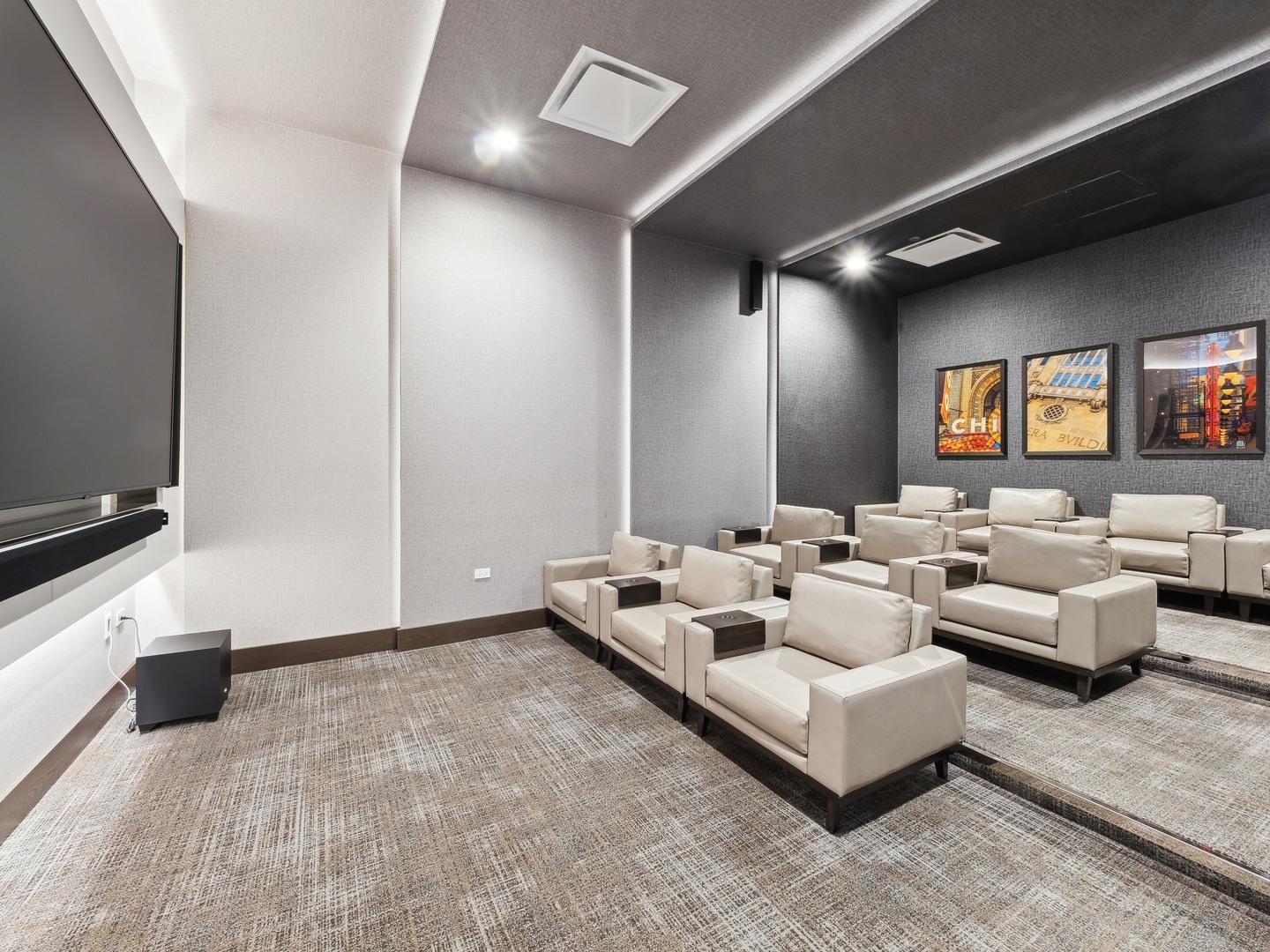 363 E Wacker Drive Unit: 2204