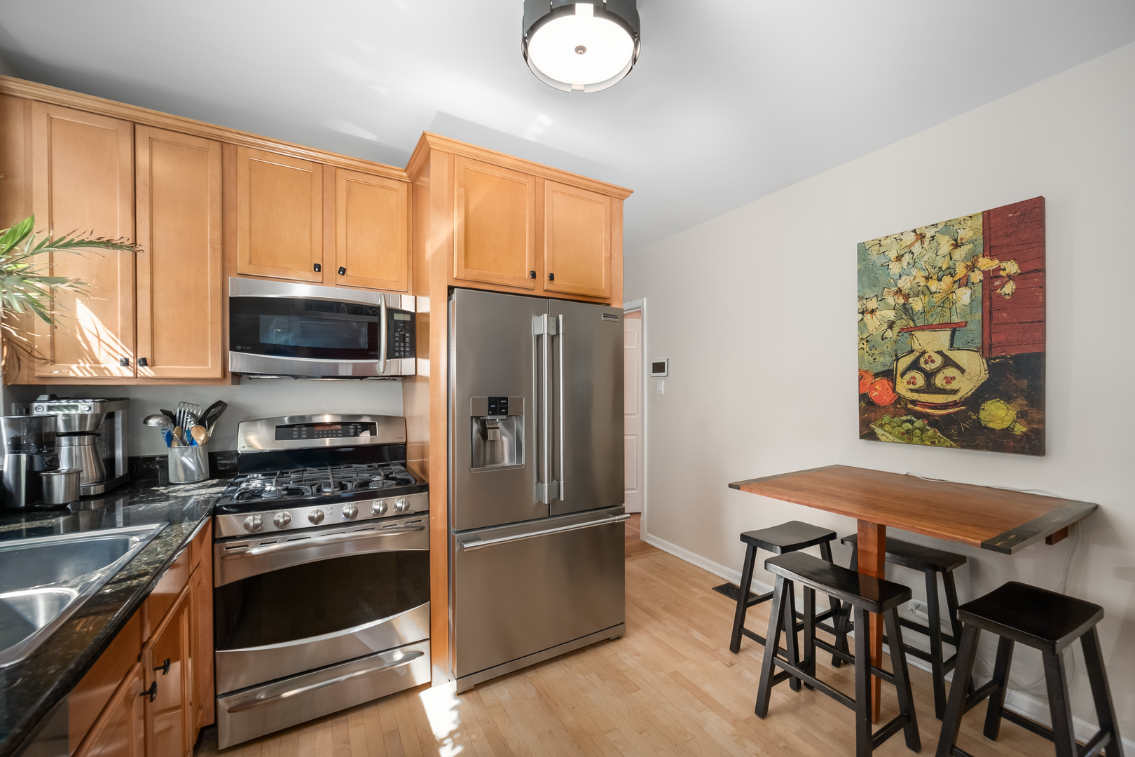 5531 N Campbell Avenue Unit: 1A