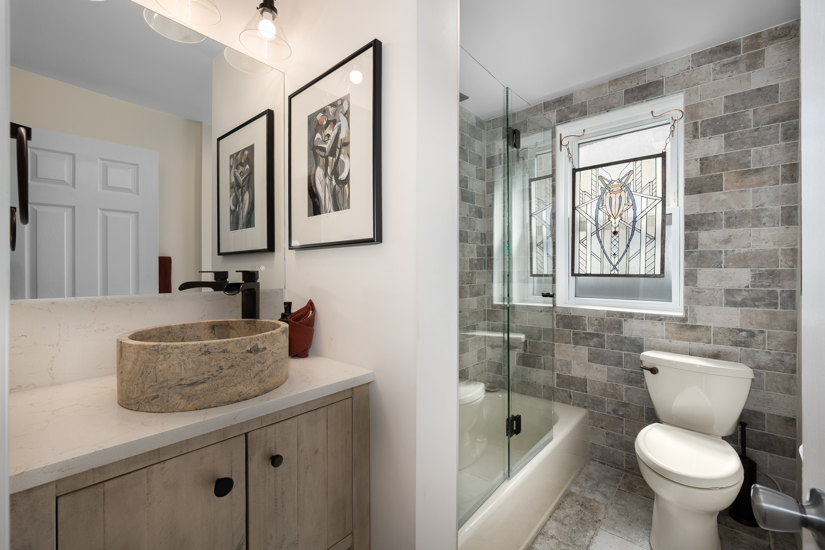 5531 N Campbell Avenue Unit: 1A