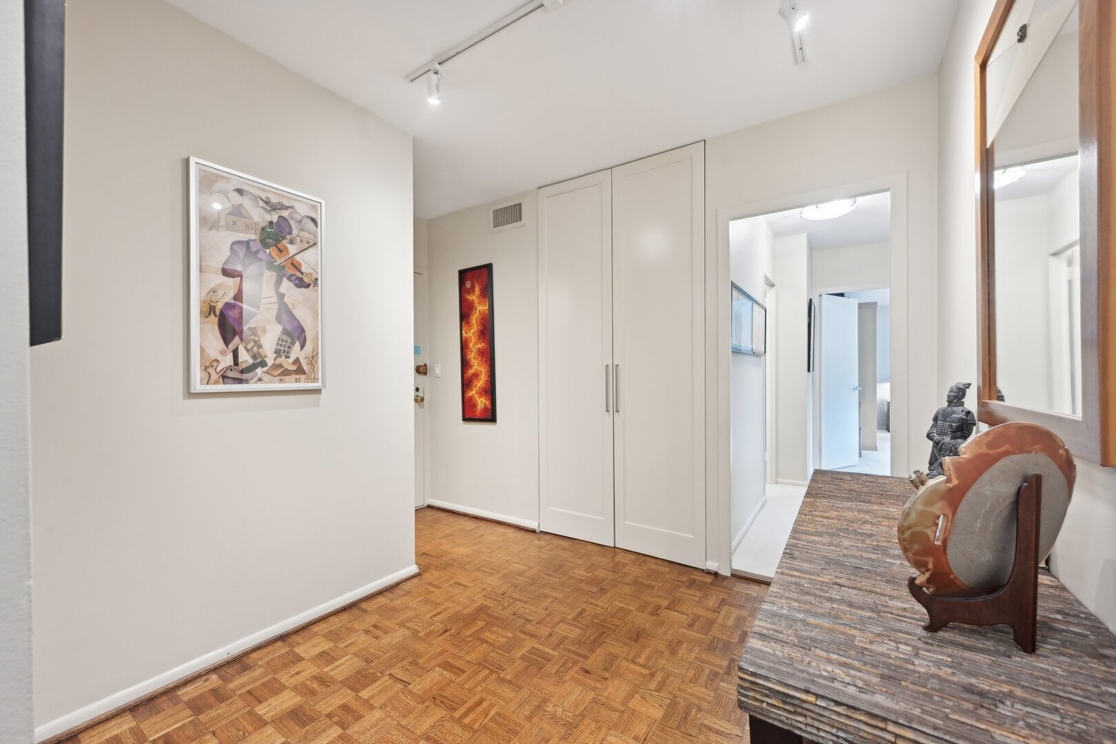 1325 N State Parkway Unit: 8E