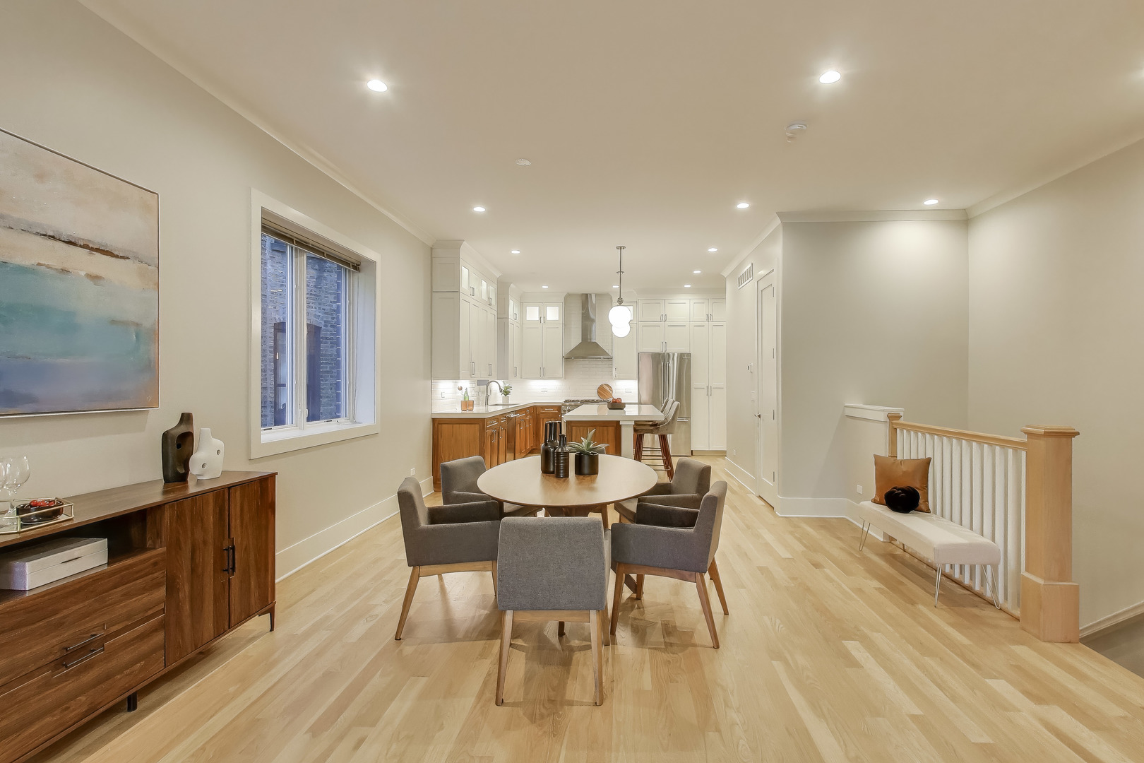 4135 N Kenmore Avenue Unit: 1S