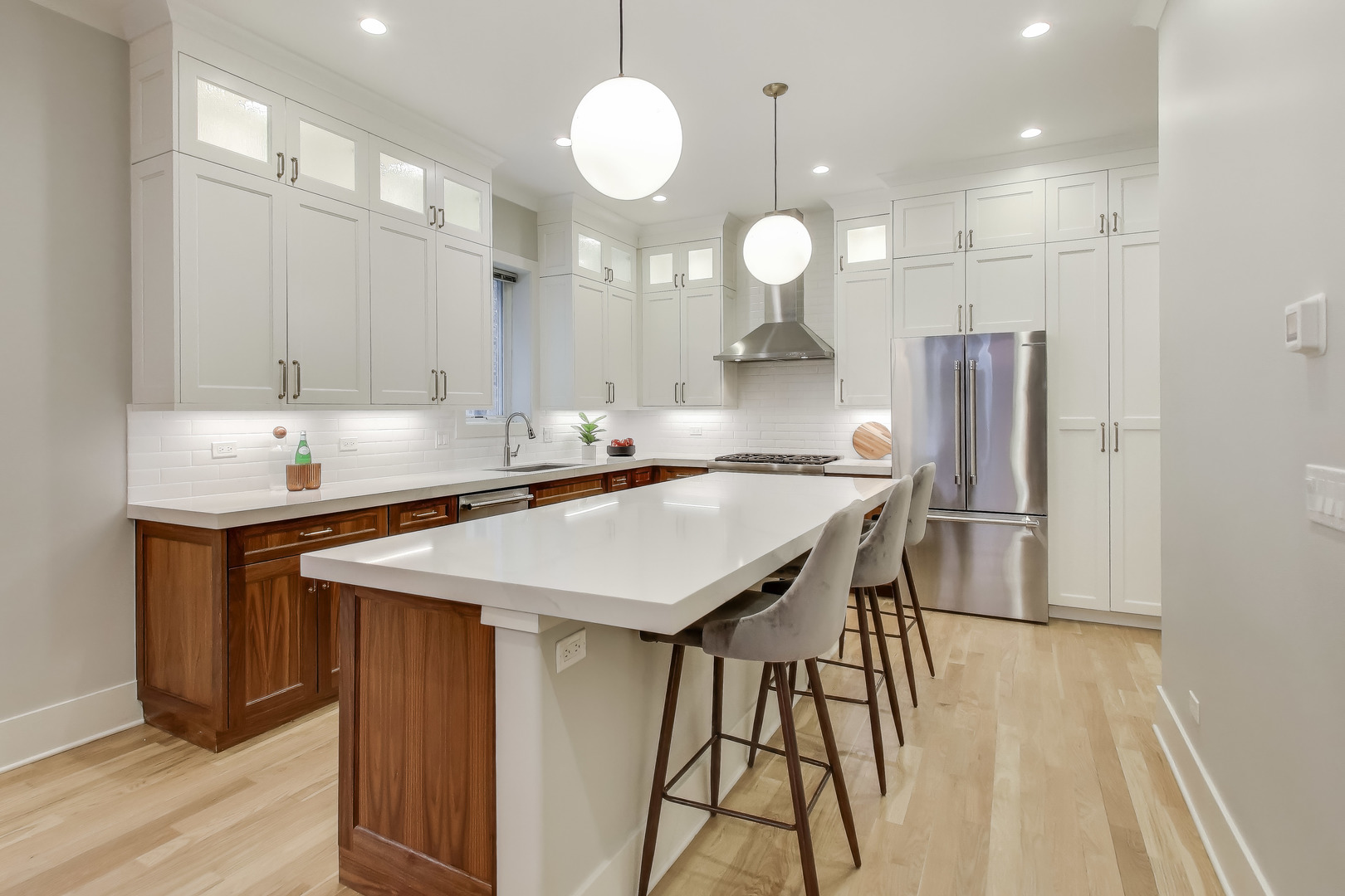 4135 N Kenmore Avenue Unit: 1S