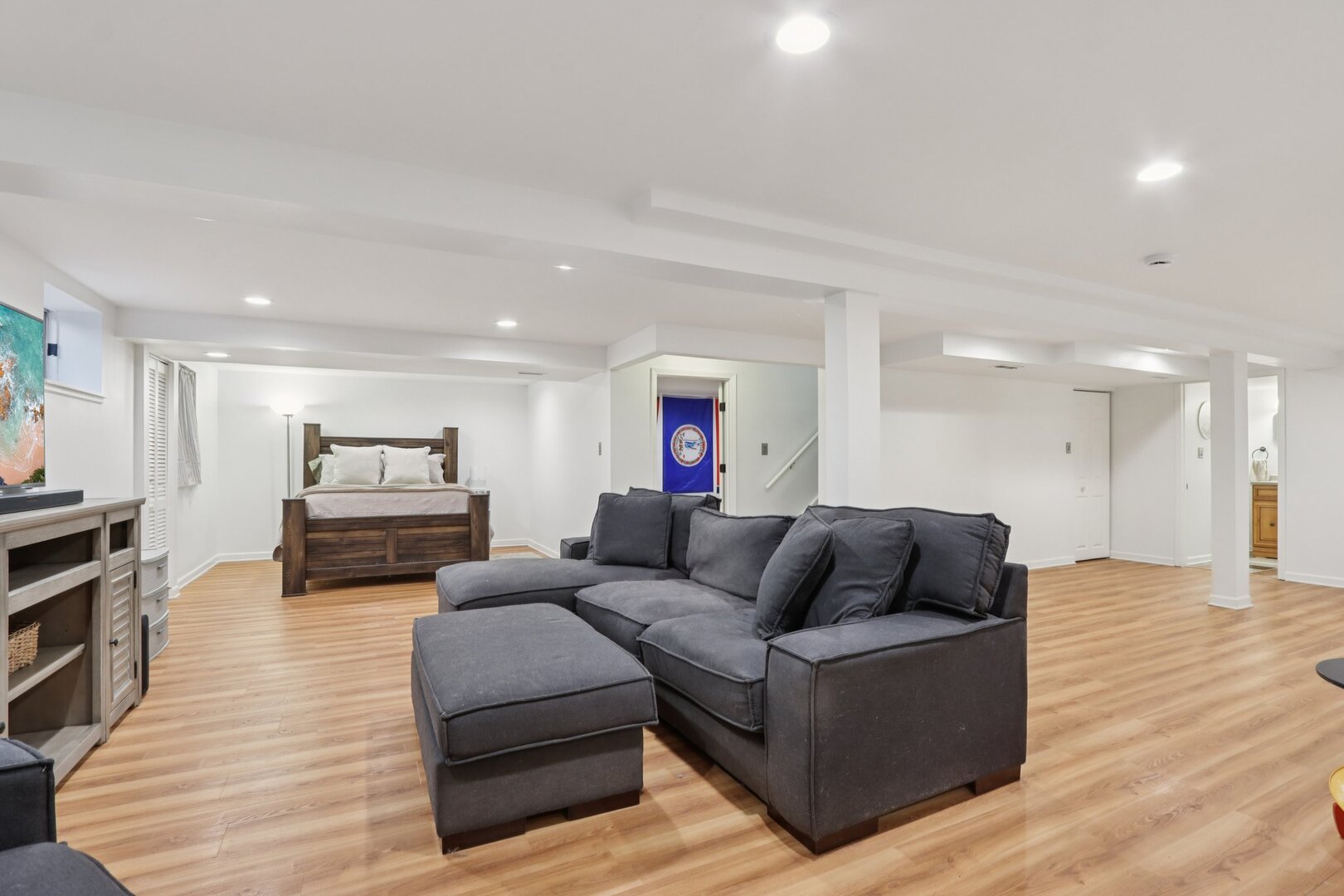 563 Capital Lane