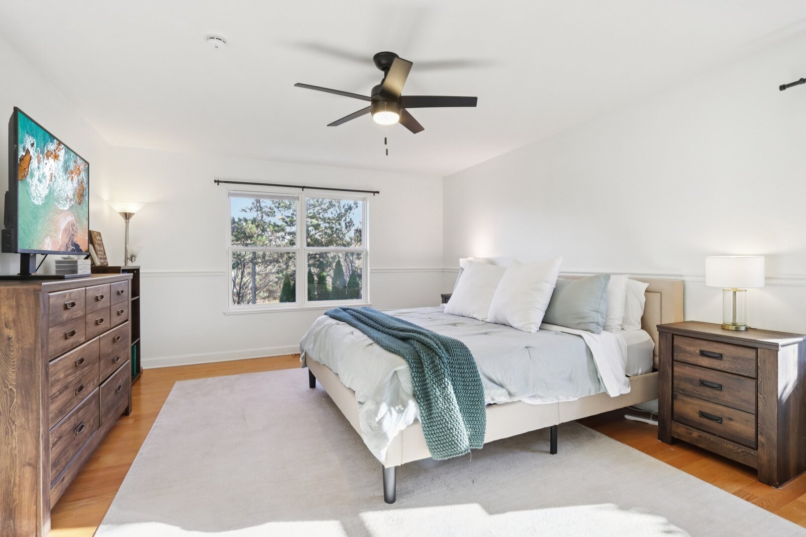 563 Capital Lane