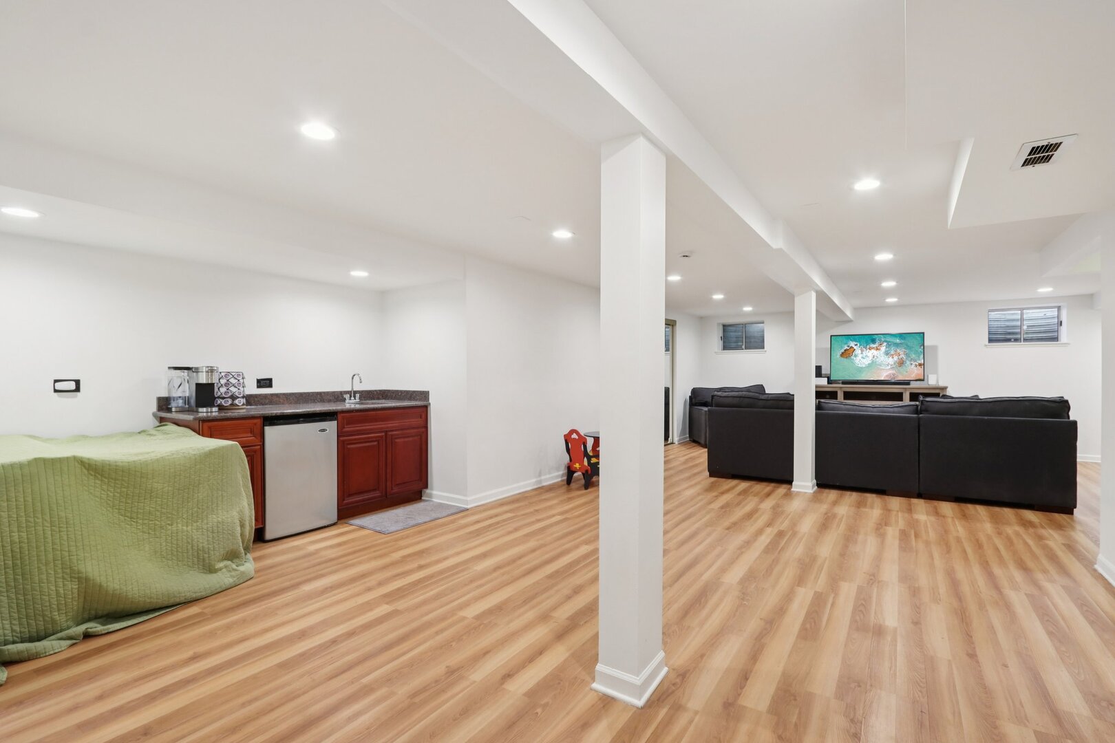563 Capital Lane