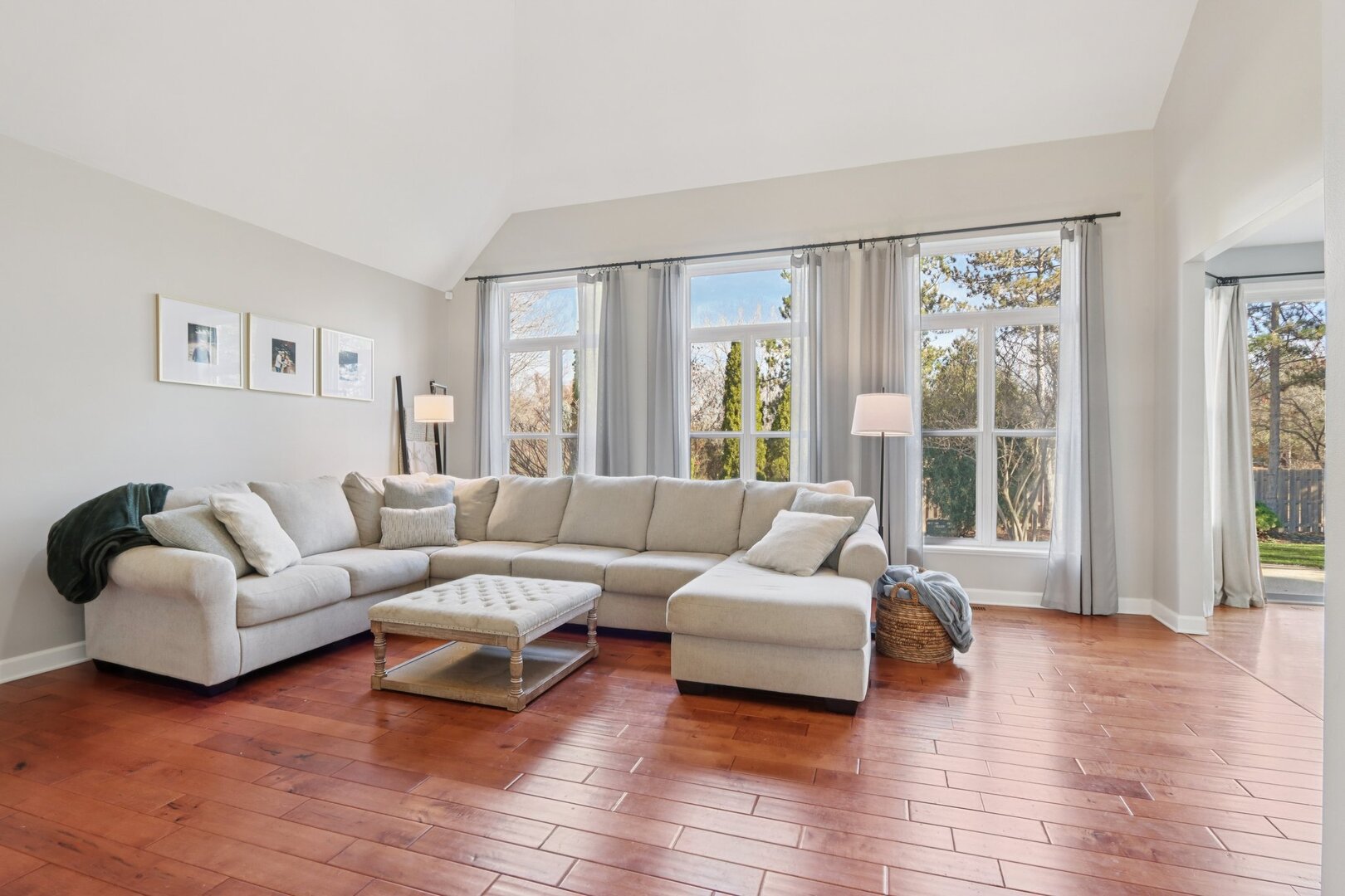 563 Capital Lane