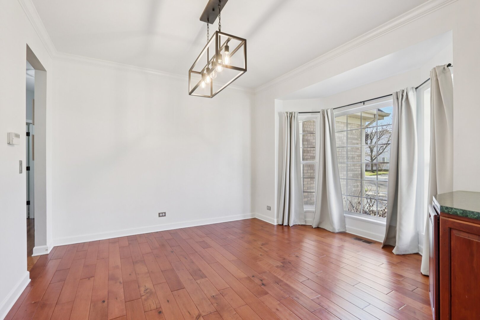 563 Capital Lane