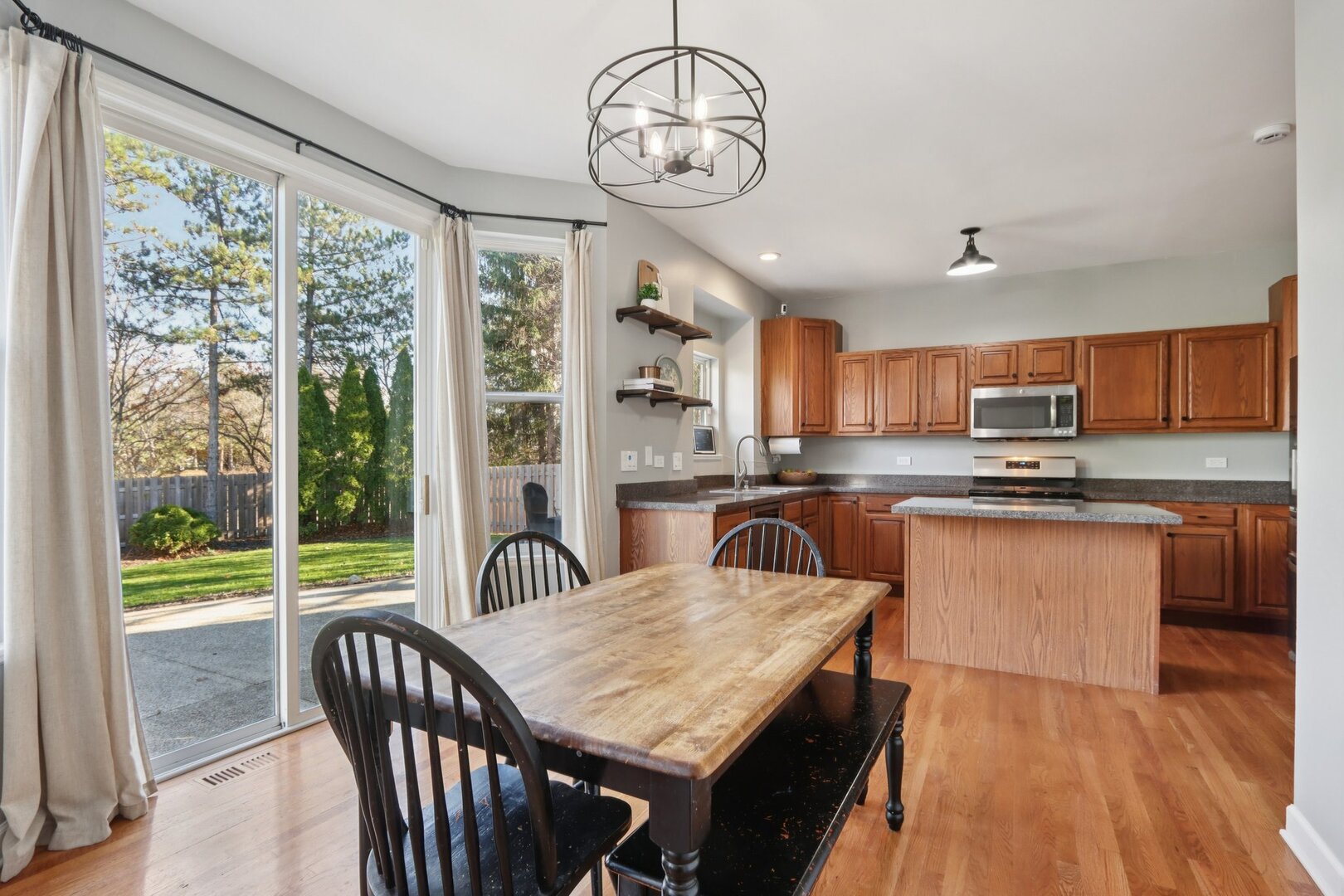 563 Capital Lane