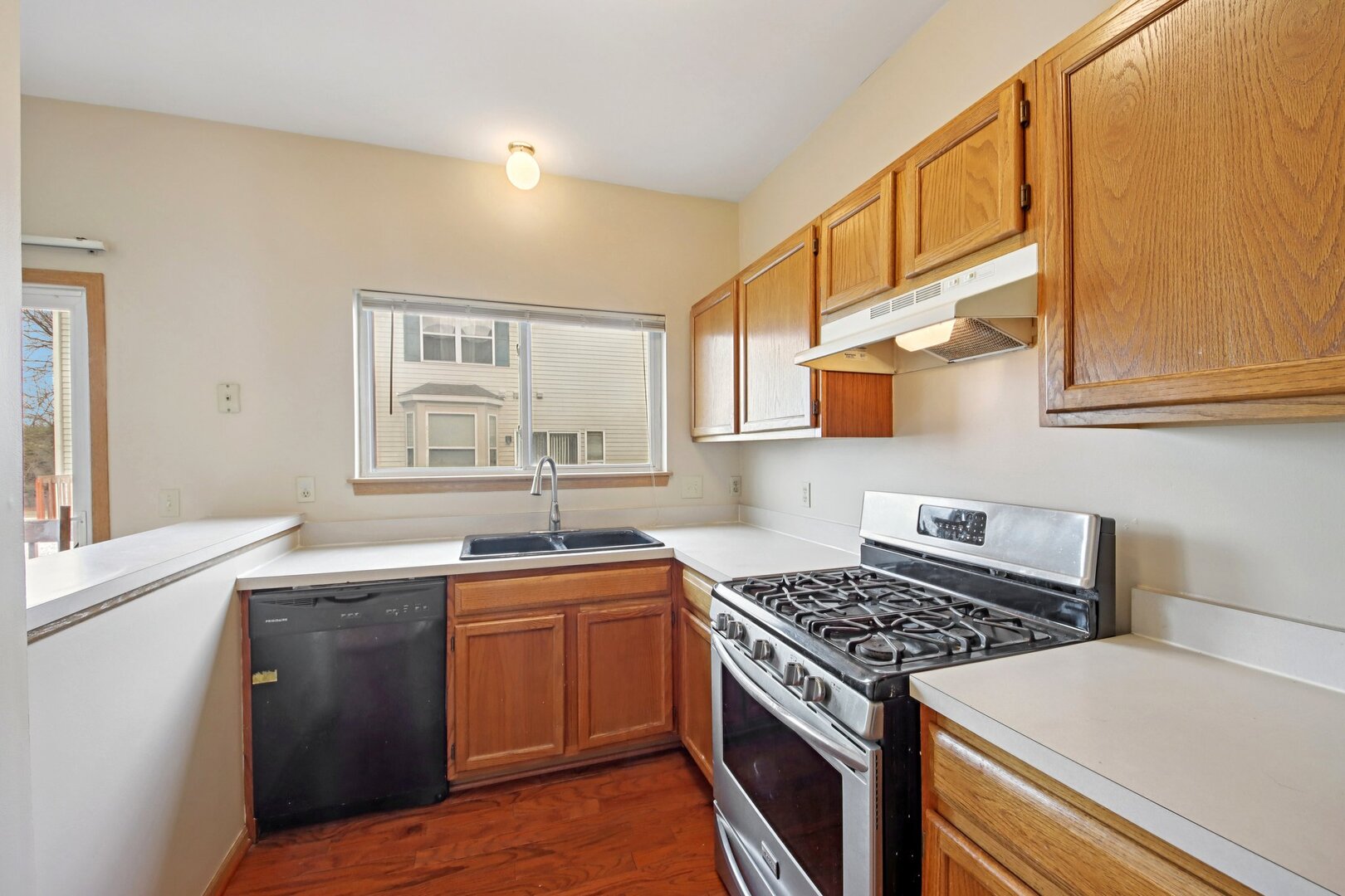 1855 Grandview Place