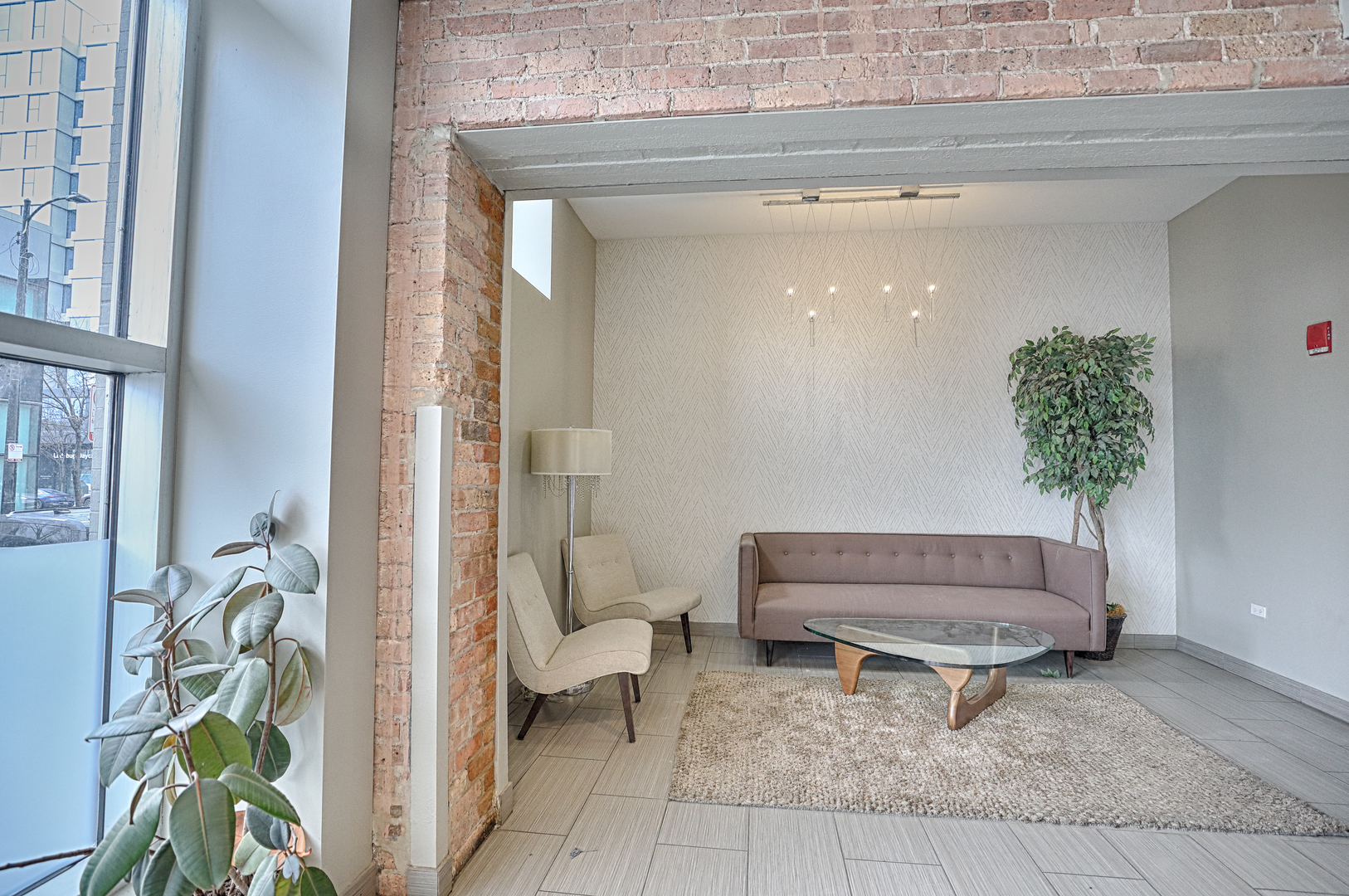 770 W Gladys Avenue Unit: 302