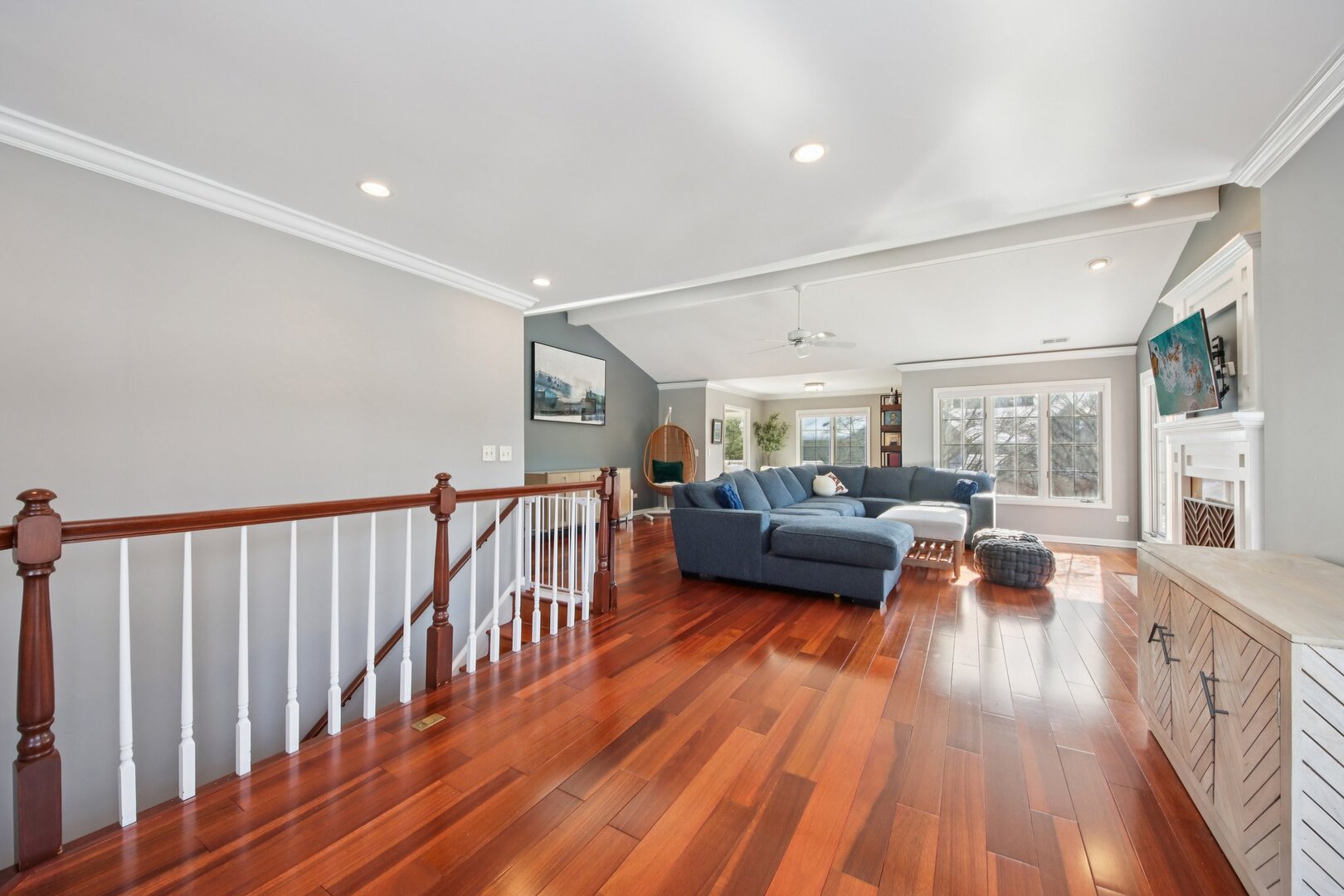 301 E Evergreen Avenue