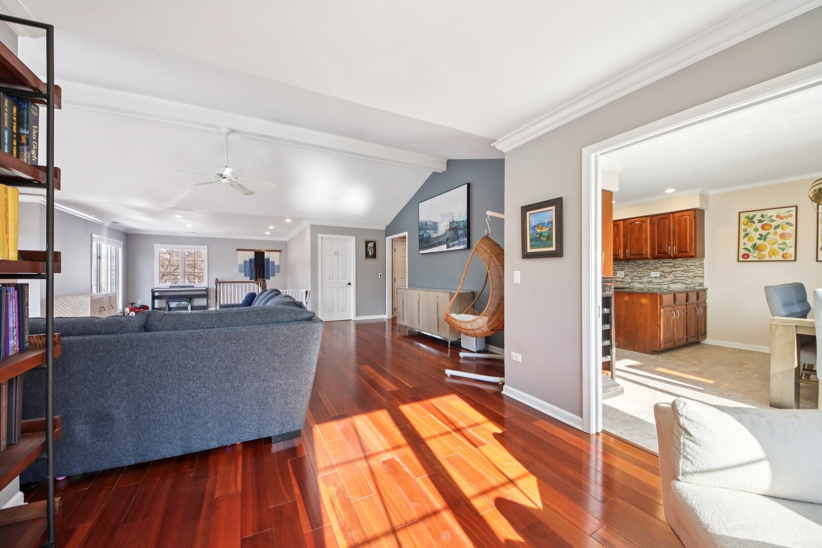 301 E Evergreen Avenue