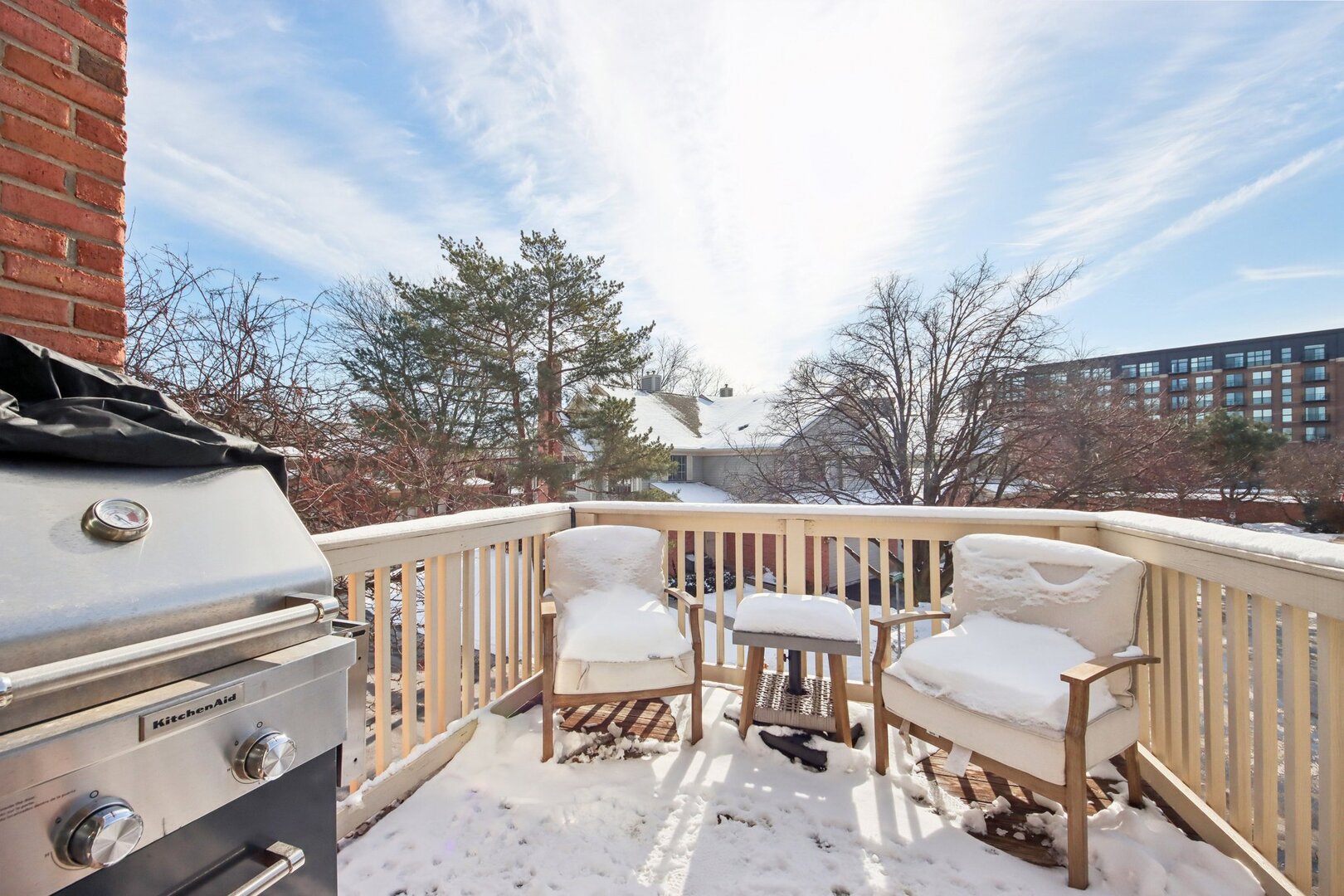 301 E Evergreen Avenue