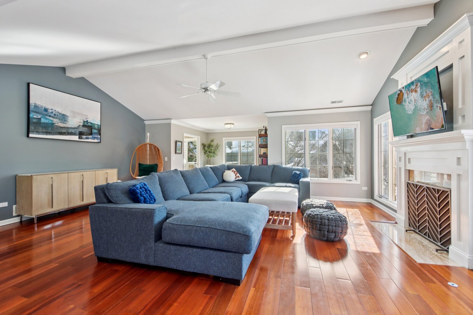 301 E Evergreen Avenue