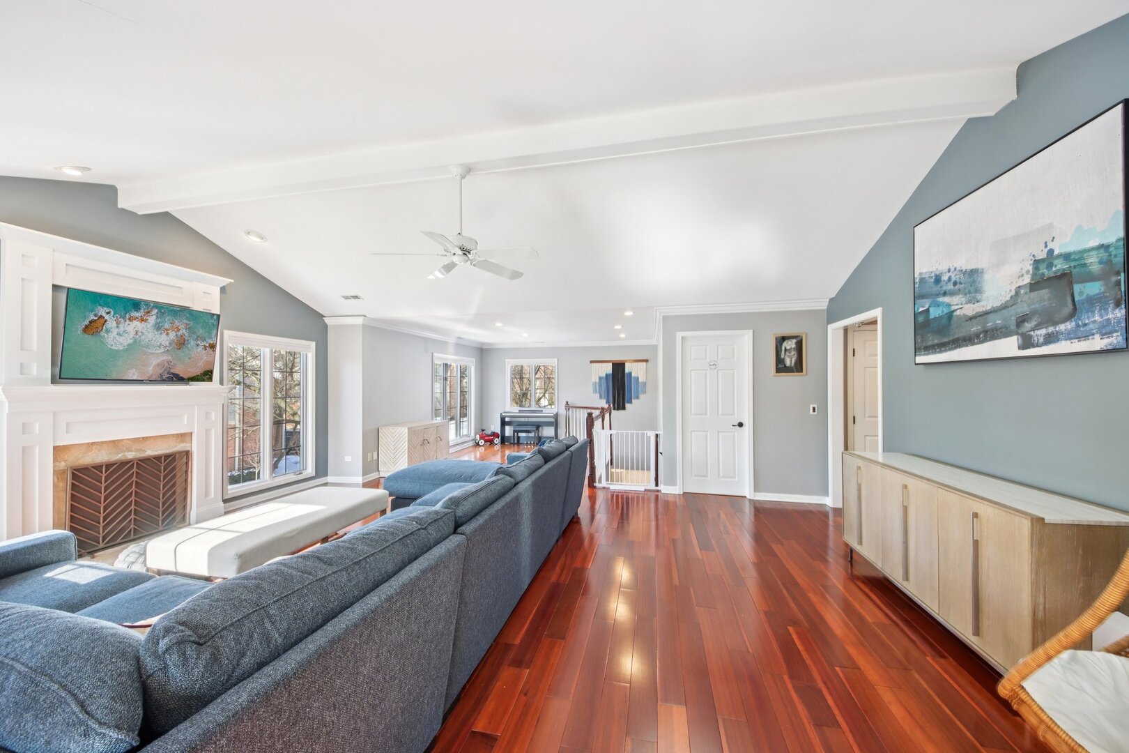 301 E Evergreen Avenue