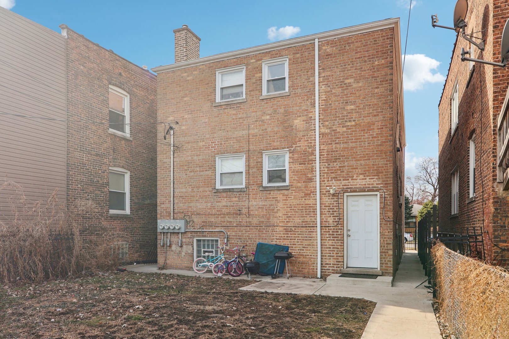 6217 S Seeley Avenue