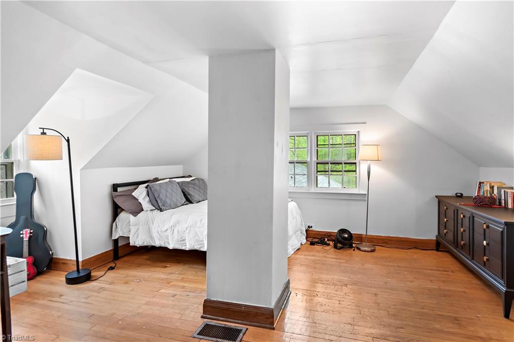 9000 Shallowford Road