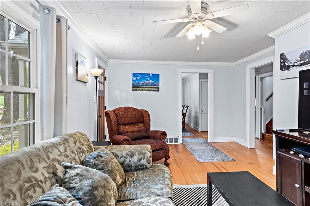 9000 Shallowford Road