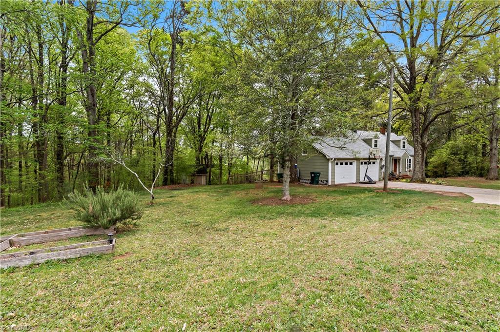 9000 Shallowford Road